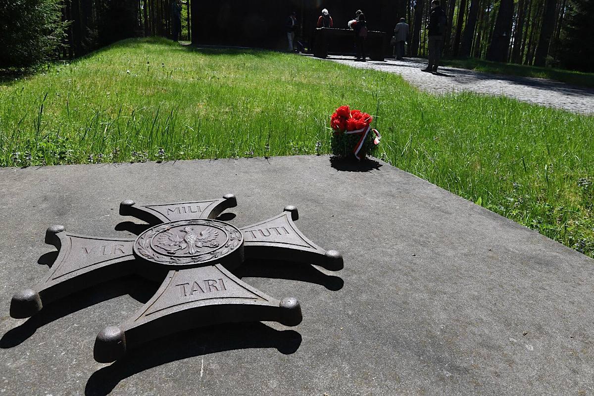 Конфликт вокруг памятников: Польша и Россия обменялись дипломатическими нотами