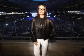 Жена Басты «набросилась» на беременную поклонницу за критику концерта в Лужниках