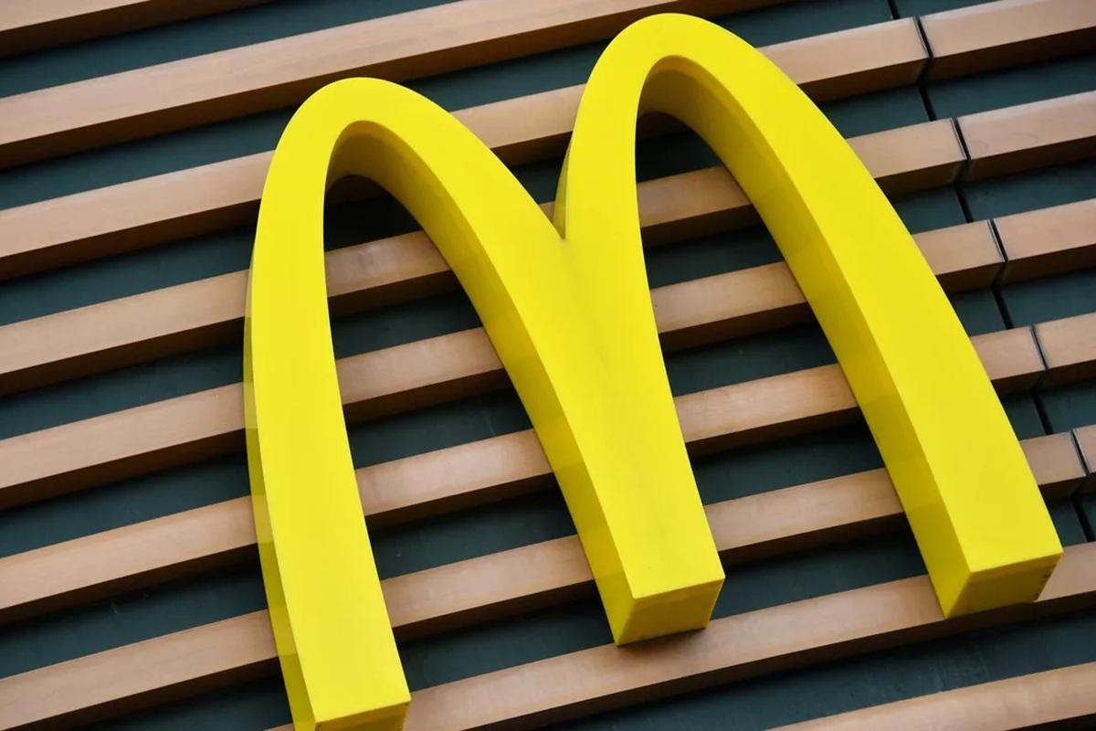 Украинцы платят McDonald's 15 тысяч долларов за трудоустройство, чтобы избежать мобилизации