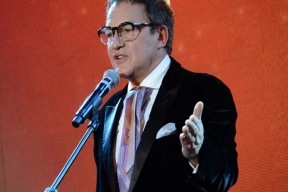 Диму быстро заберут: Дмитрий Дибров привел домой сестер Король