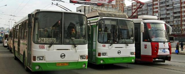 Во Владивостоке запустили ставший из-за долгов электротранспорт