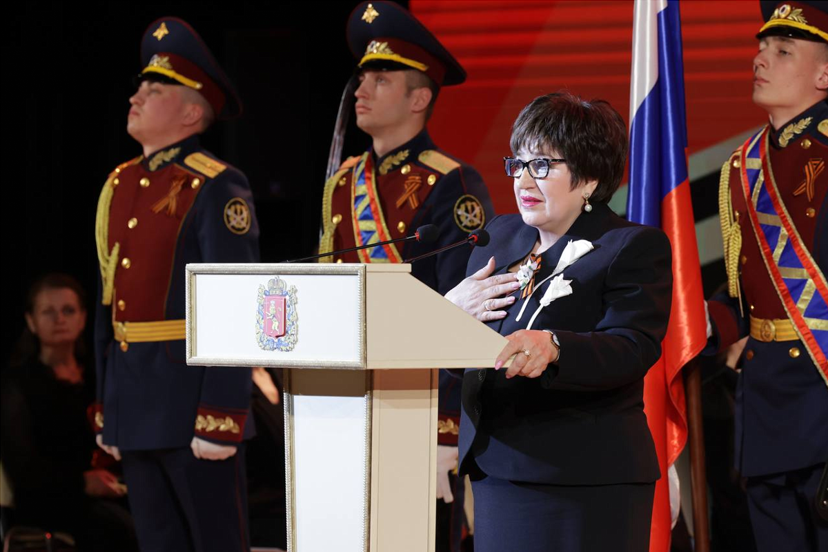 Спикер ЗС Владимирской области Ольга Хохлова приняла участие в традиционном собрании ко Дню Победы