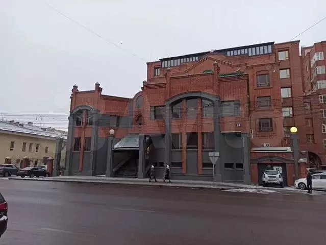 В Красноярске выставили на продажу здание ранее известного банка
