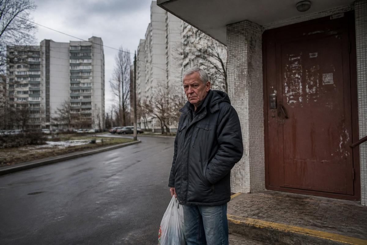 Ел в столовой для бездомных, жил в полной изоляции и бесследно исчез: трагедия брата Хазанова
