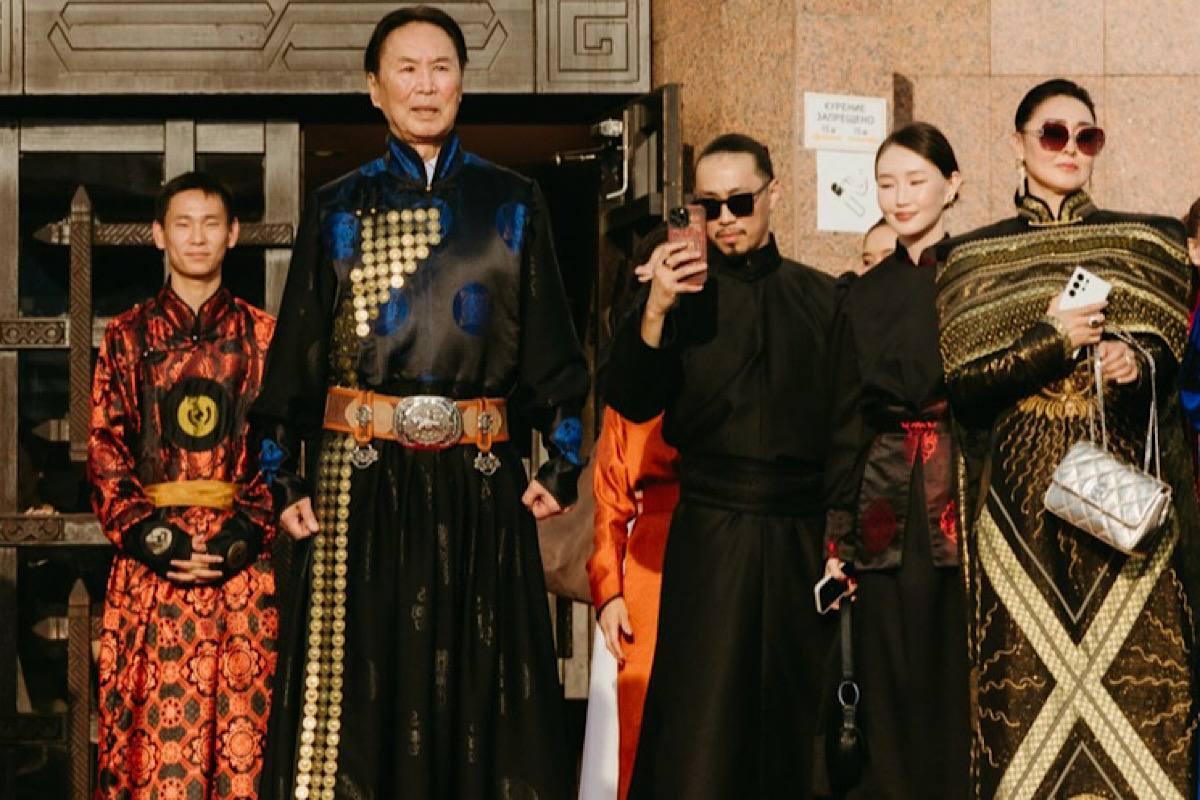 Балетмейстер Вячеслав Донгак удостоен госнаграды Ордена Республики Тува «Буян-Бадыргы» III степени