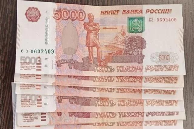 В Кировской области бабушкам и дедушкам планируют выплачивать деньги за воспитание внуков