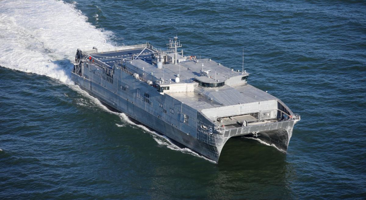 Корабль ВМС США USNS Yuma направился в Черное море
