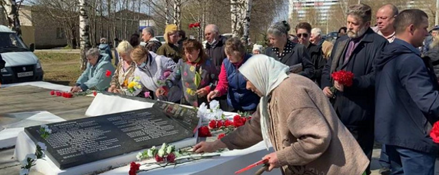 Жители Садаковского привели в порядок памятник погибшим воинам