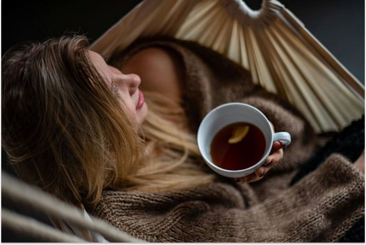 Эксперт назвала напитки, мешающие хорошему сну