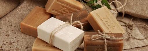 15 необычных способов применения хозяйственного мыла