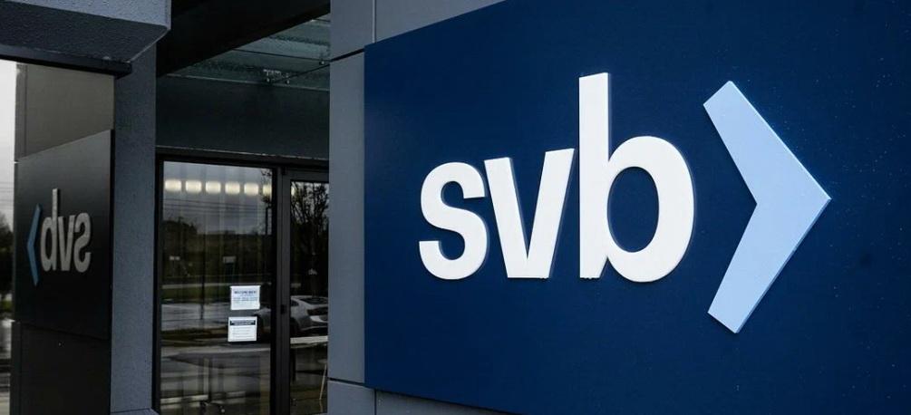 Обанкротившийся в США банк SVB выкупил First Citizens Bank