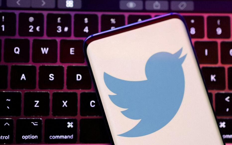 Кибербуллинг: три жертвы просят суд осудить Twitter