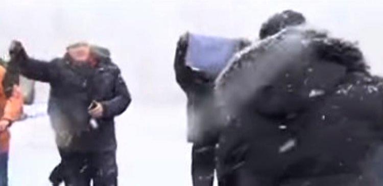 В Новосибирске протестующие дальнобойщики сняли с себя нижнее белье