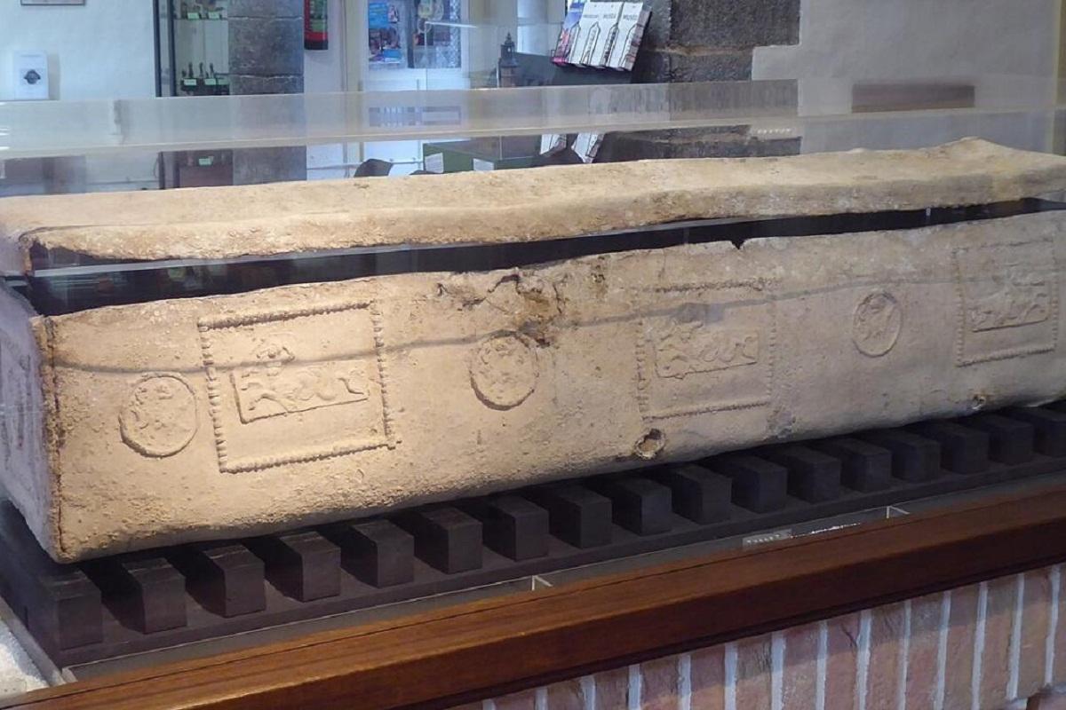 Ученые разочаровались, разгадав тайну гробницы Персефоны в Вергине