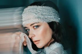 «Устала доказывать»: ультиматумы и «черные квадраты» актрисы Марины Александровой