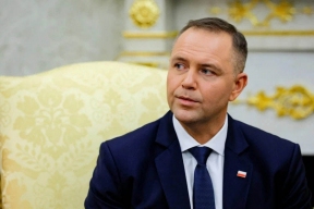 Навроцкого раскритиковали за отказ встретиться с Орбаном