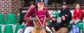 Всадница из Калужской области одержала победу на Кубке России