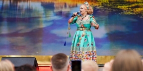 На Надежду Кадышеву в Иванове напала психически нестабильная фанатка