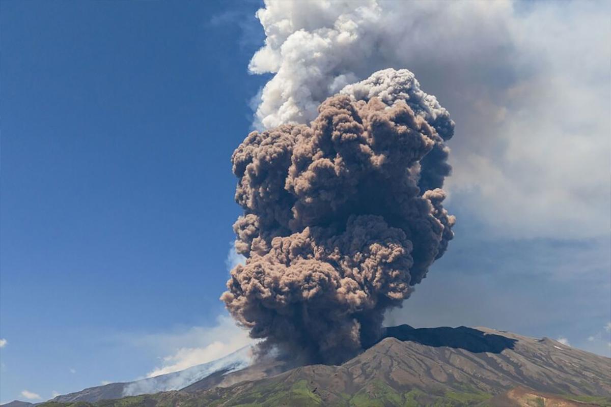 Частицы вулкана Этна могут долететь до Москвы в середине недели