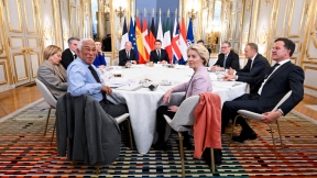 Лондон готов воевать? Маразматики из Великобритании решили бросить вызов России