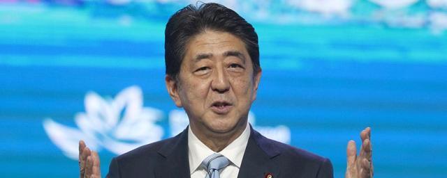 В Японии рейтинг поддержки Синдзо Абэ упал до рекордного минимума