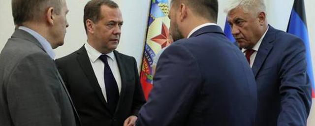 Дмитрий Медведев: Зеленского ждет трибунал или съемки в комедиях на вторых ролях