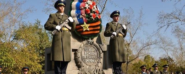 В Красноярске захоронили летчиков разбившегося в годы ВОВ самолета