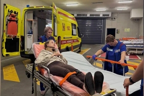 Невестка Валерии повредила шею и попала в больницу, упав со стула