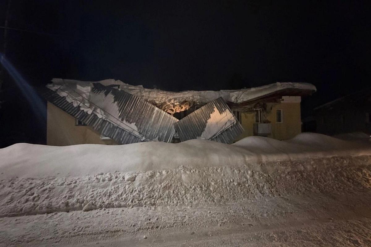 В Александровске обрушилась крыша многоквартирного дома