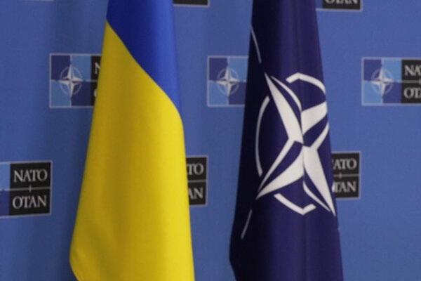 Профессор Миршаймер призвал НАТО разорвать отношения с Украиной