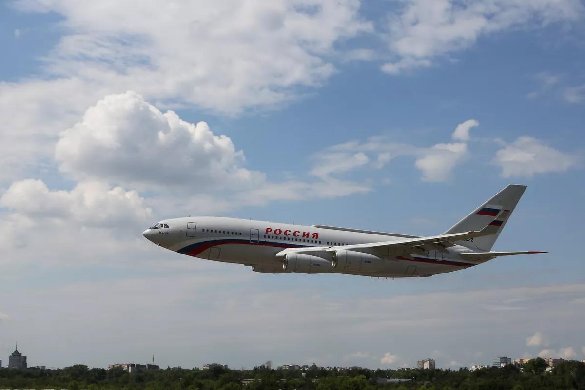 Еще один спецборт Ил-96 с российской делегацией вылетел из Москвы на Аляску