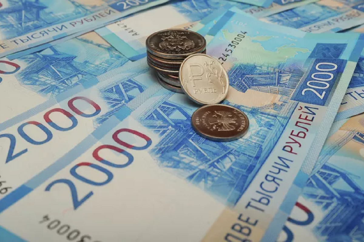 В Госдуме предложили повысить МРОТ до 45 тысяч рублей