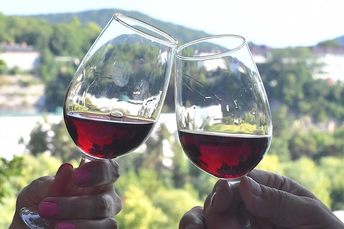 Винный бум на юге России: турпоток к винодельням вырос на треть