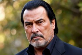 Стивен Сигал выставил на продажу свой особняк на Рублевке