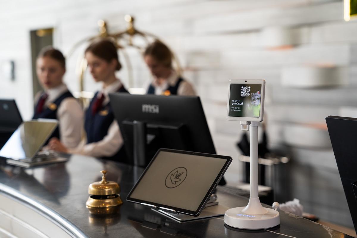 Прощай, паспорт: россияне первыми в мире заселяются в отели по лицу