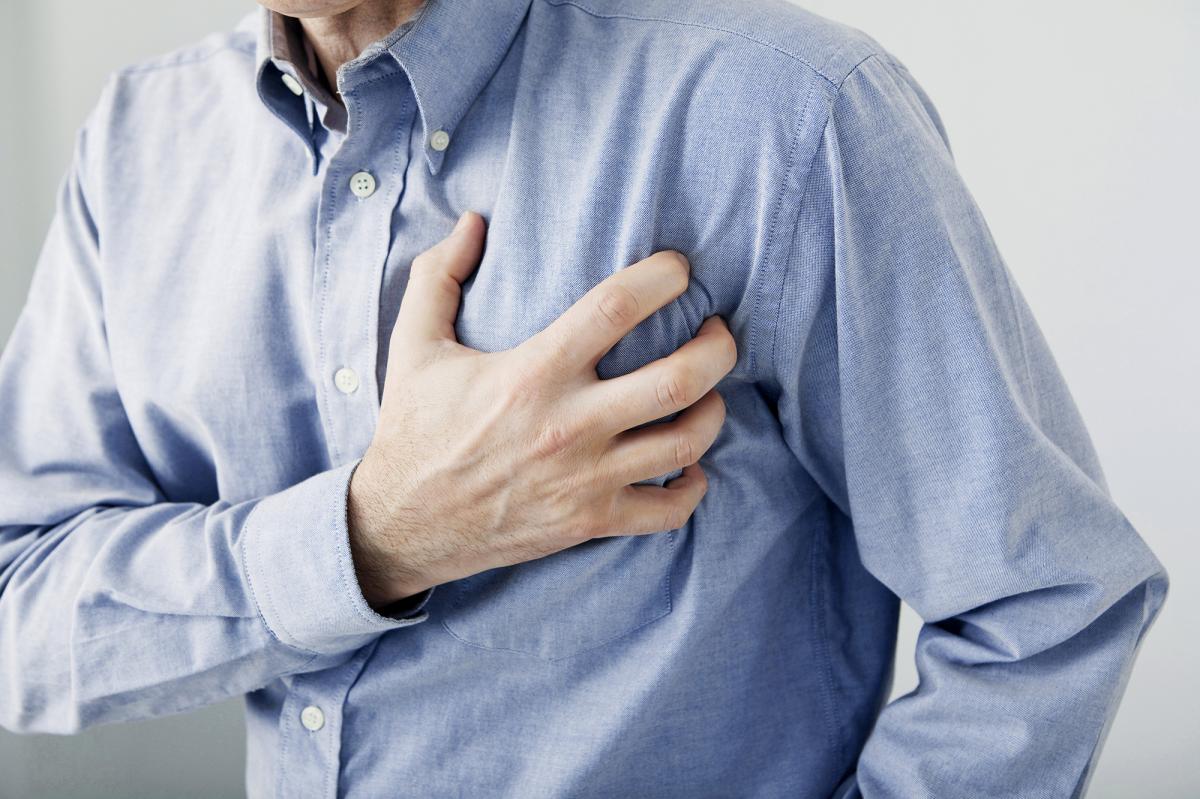 Кардиолог Варфоломеев назвал признаки сердечного приступа