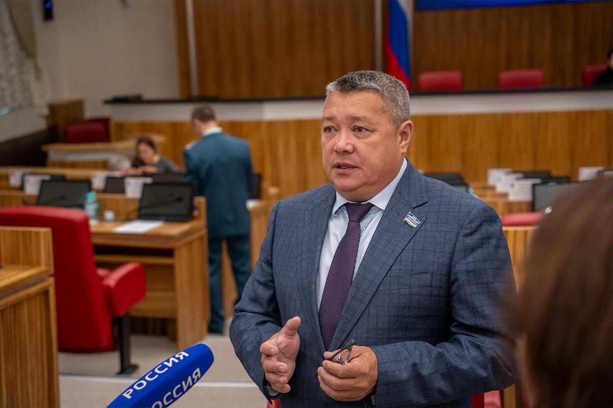 Спикер Заксобрания ЯНАО Сергей Ямкин: С 1 марта 2027 года на Ямале вводится запрет на продажу вейпов и жидкостей к ним