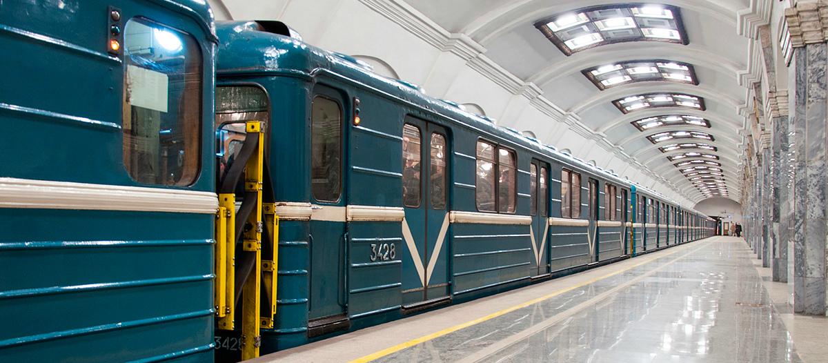 Власти Петербурга закупят новые поезда для метро на 3,4 млрд рублей