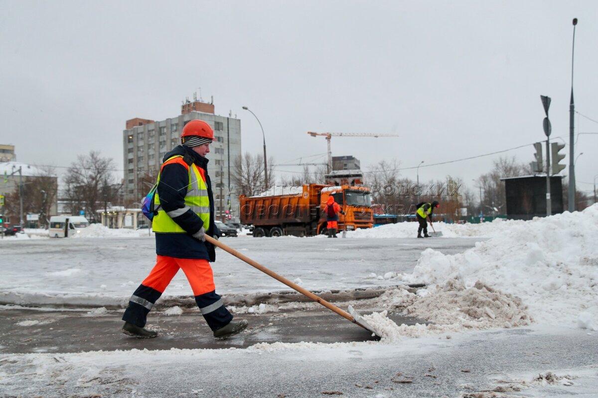 «Коммунисты России» предлагают обязать иноагентов убирать снег в больших городах