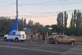 В Мелитополе у подростка эвакуировали на штрафстоянку «Жигули» после ДТП с Mazda