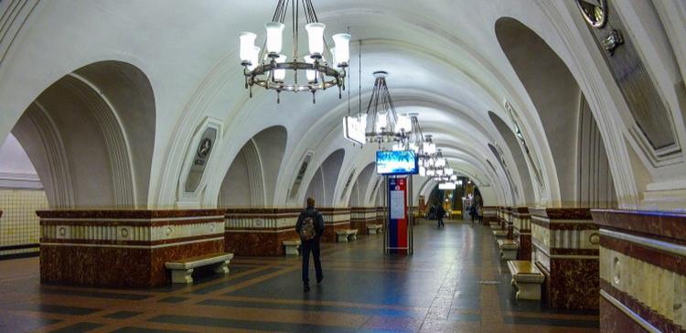 В Москве 2 января на 14 месяцев закроют станцию метро «Фрунзенская»