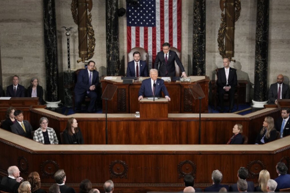 В США хотят запретить торговать акциями американским конгрессменам