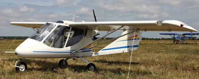 В Чечне по ошибке пилота легкомоторный самолет рухнул на частный дом