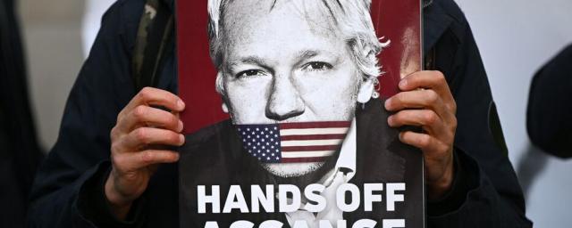 WikiLeaks: пять газет призывают прекратить преследование Джулиана Ассанжа