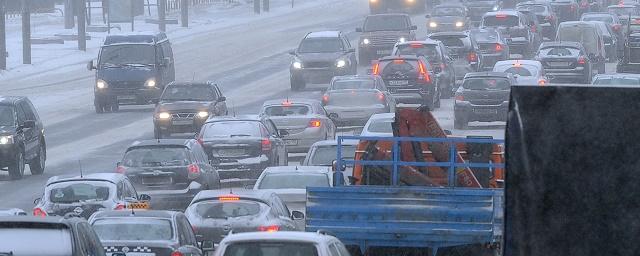 В Ростове-на-Дону утром на дорогах образовались пробки