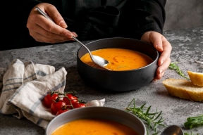 Какая польза от супов и салатов? Стоит ли их готовить?