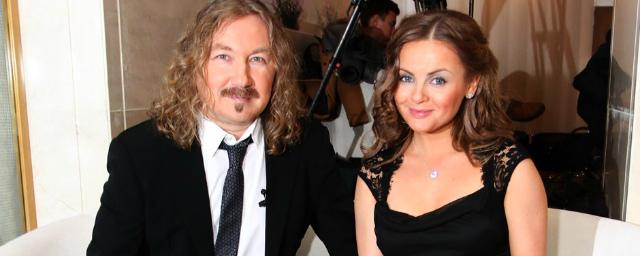 Жена Игоря Николаева не может подобрать одежду из-за большой груди