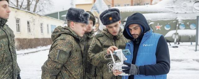 Первая группа военнослужащих прошла обучение в школе пилотов коптера в Орехово-Зуеве
