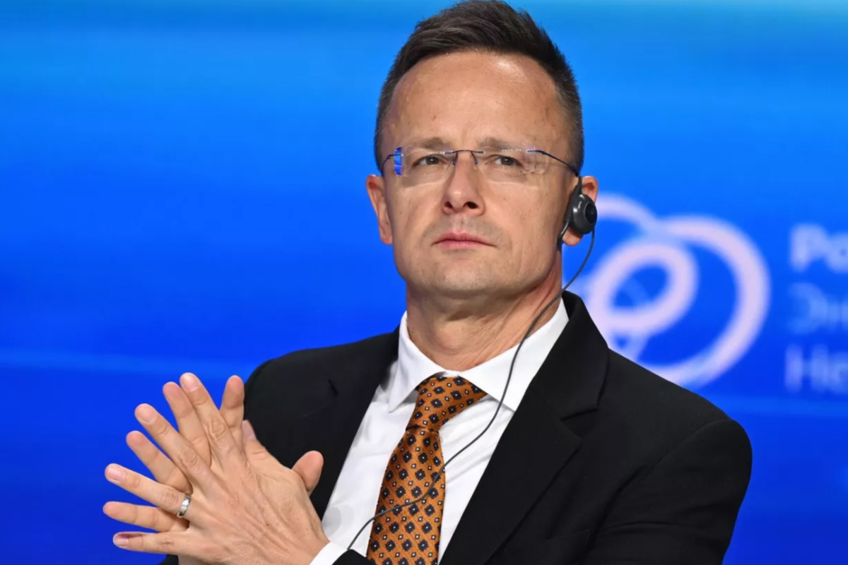 Единственная надежда на мир: глава МИД Венгрии оценил роль Трампа в украинском урегулировании