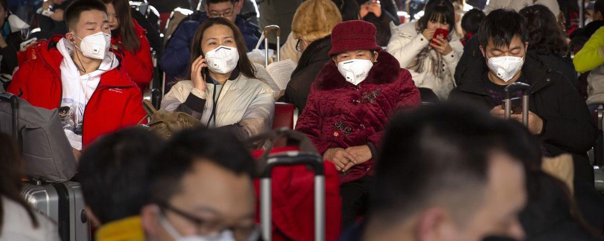 Власти КНР запретят жителям Уханя покидать город из-за вспышки пневмонии